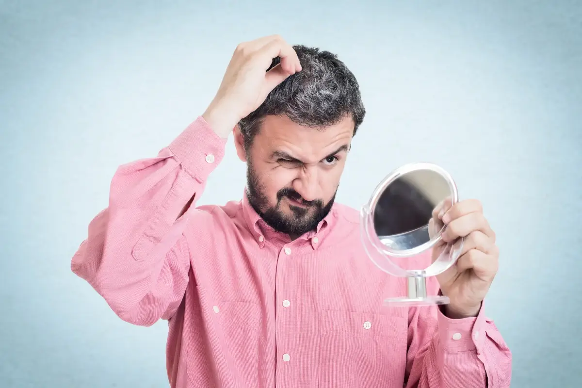 Lo stress causa i capelli bianchi Capelli bianchi, centra lo stress?