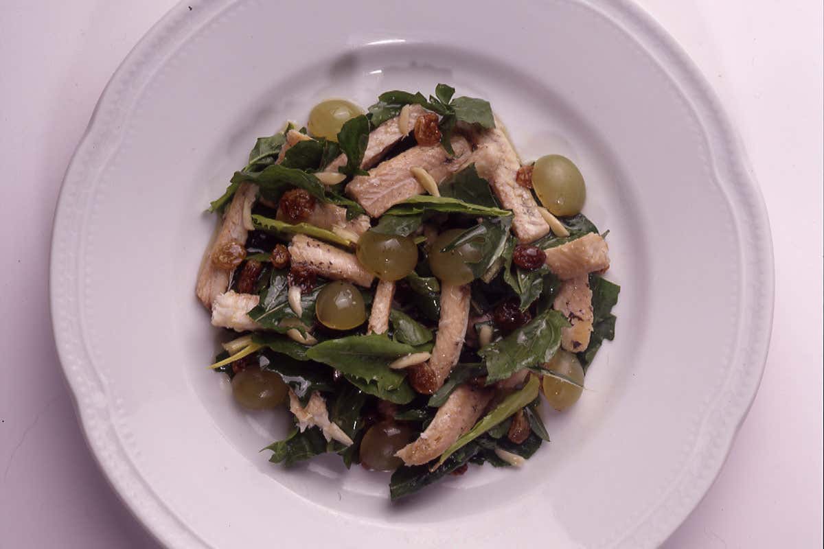 Capitone in insalata Pesci d’acqua dolce, prelibatezze da servire in tavola Capitone in insalata Pesci d’acqua dolce, prelibatezze da servire in tavola