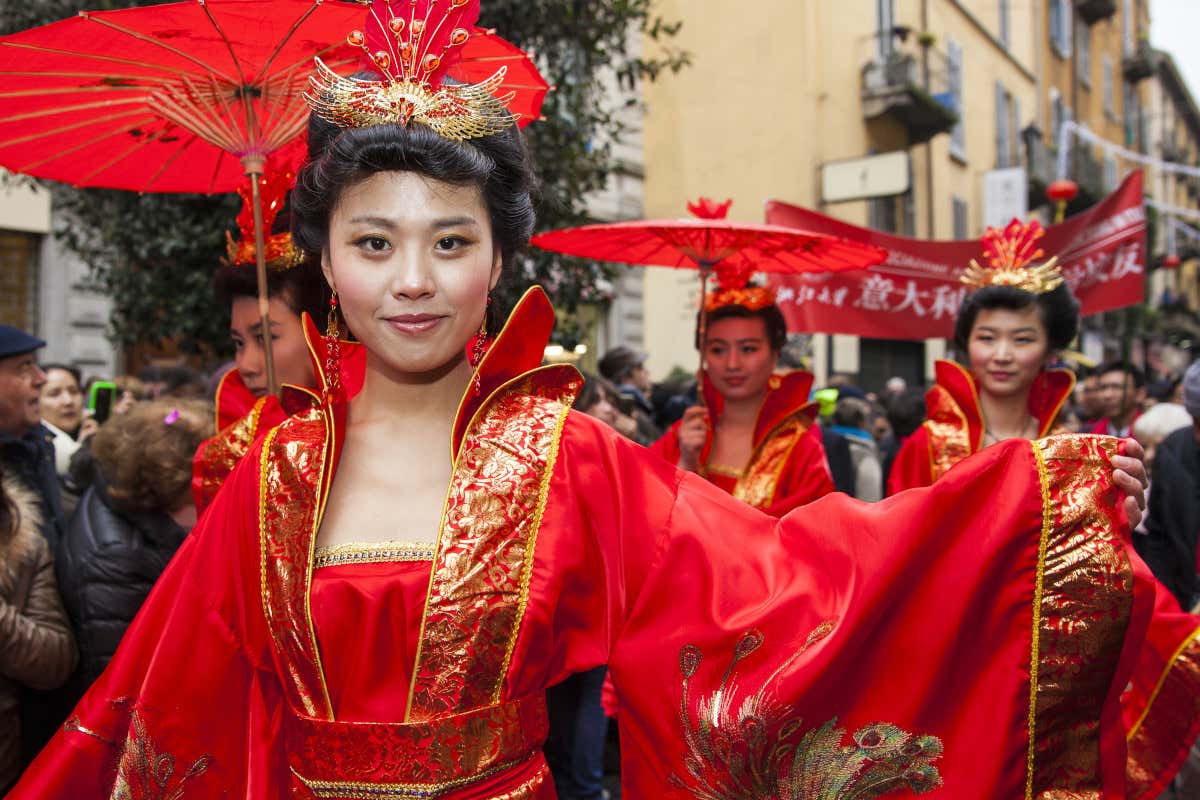 Le feste di strada dedicate al Capodanno cinese attraversano le principali città italiane