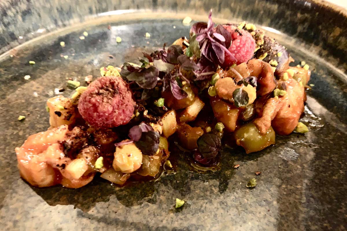 Caponata di melanzane in agrodolce Villa Saletta, un mosaico di matrice agroalimentare