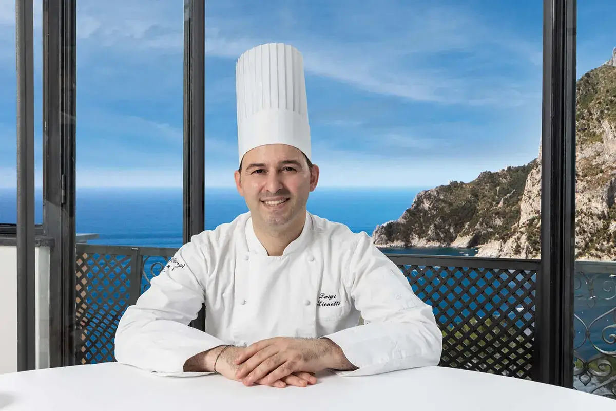 Luigi Lionetti [[Giro del Golfo in otto giorni]]: Capri conquista con i suoi paesaggi e l&rsquo;alta cucina
