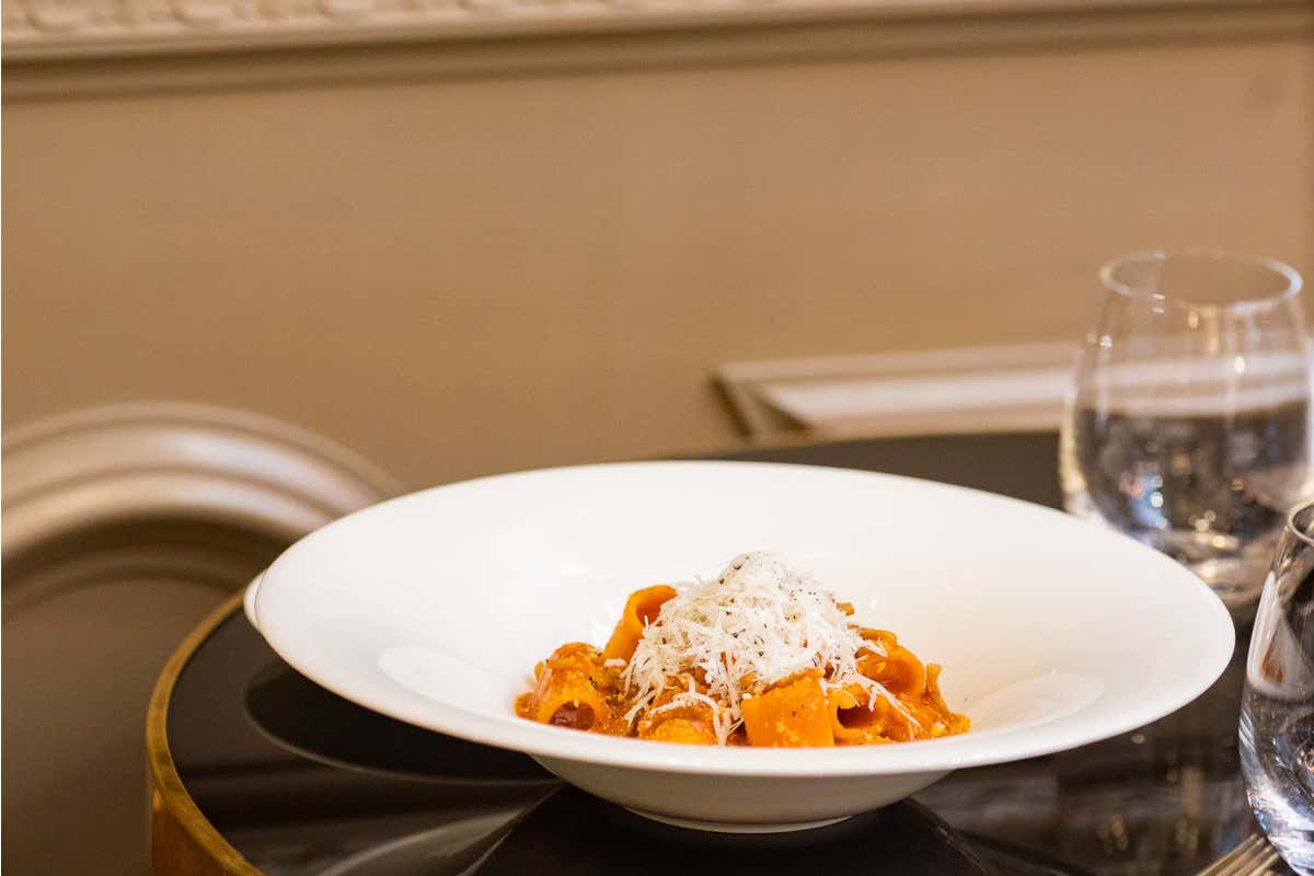 L'Amatriciana del Don Pasquale  A tavola come a teatro: il Don Pasquale di Roma, sensuale ed eccentrico