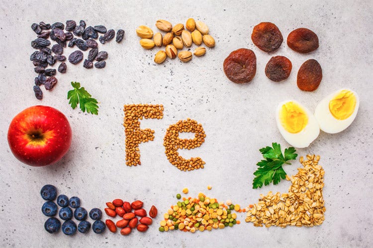 L'anemia per carenza di ferro si previene con l'alimentazione - Frutta secca e carni rosse per chi soffre di anemia