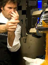 Carlo Cracco in cucina