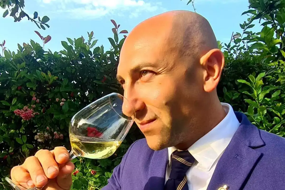 Carlo Pagano ATTESA FOTO - Ais Molise: &laquo;Il sommelier, preparato, ma con il sorriso&raquo;