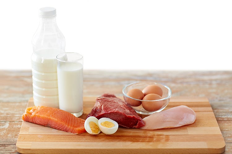 Carne, latte e uova per la B12 - Carne e uova per la vitamina B12 Rischio anemia in caso di carenza