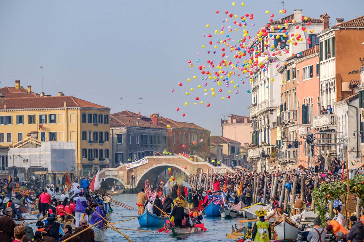 Un momento del Carnevale di Venezia  A Carnevale ogni gita vale: cinque località insolite dove festeggiarlo al meglio