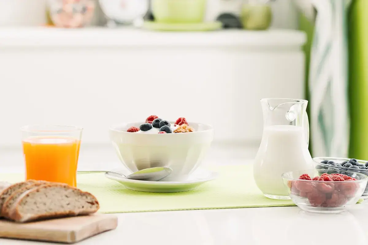 Il caro prezzi colpisce anche la colazione: latte&nbsp; 19%, biscotti&nbsp; 9,8%
