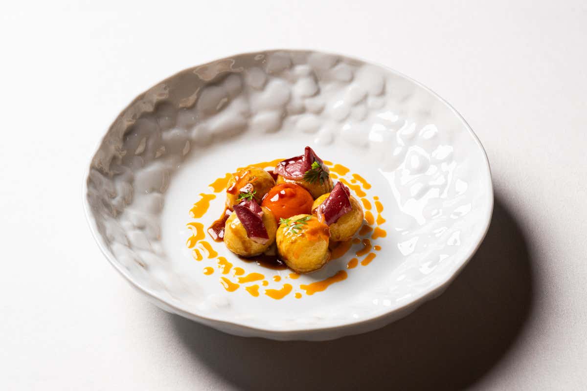 I Carracci, una cucina giovane ed elegante immersa nell'arte a Bologna