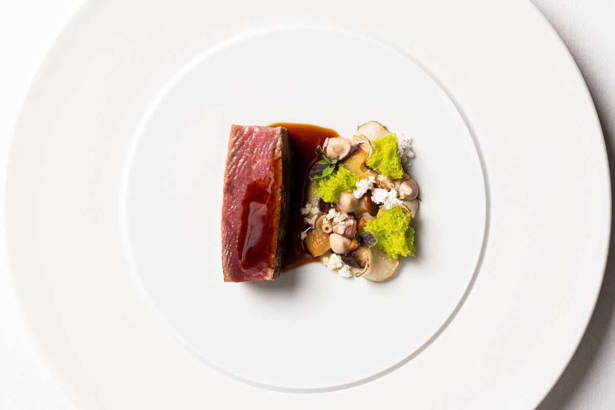 I Carracci, una cucina giovane ed elegante immersa nell'arte a Bologna