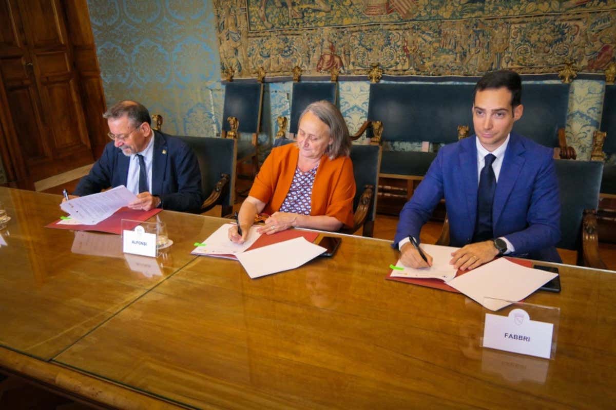 Nei Carrefour di Roma arrivano i punti di raccolta per riciclo e riuso Nei Carrefour di Roma arrivano i punti di raccolta per riciclo e riuso