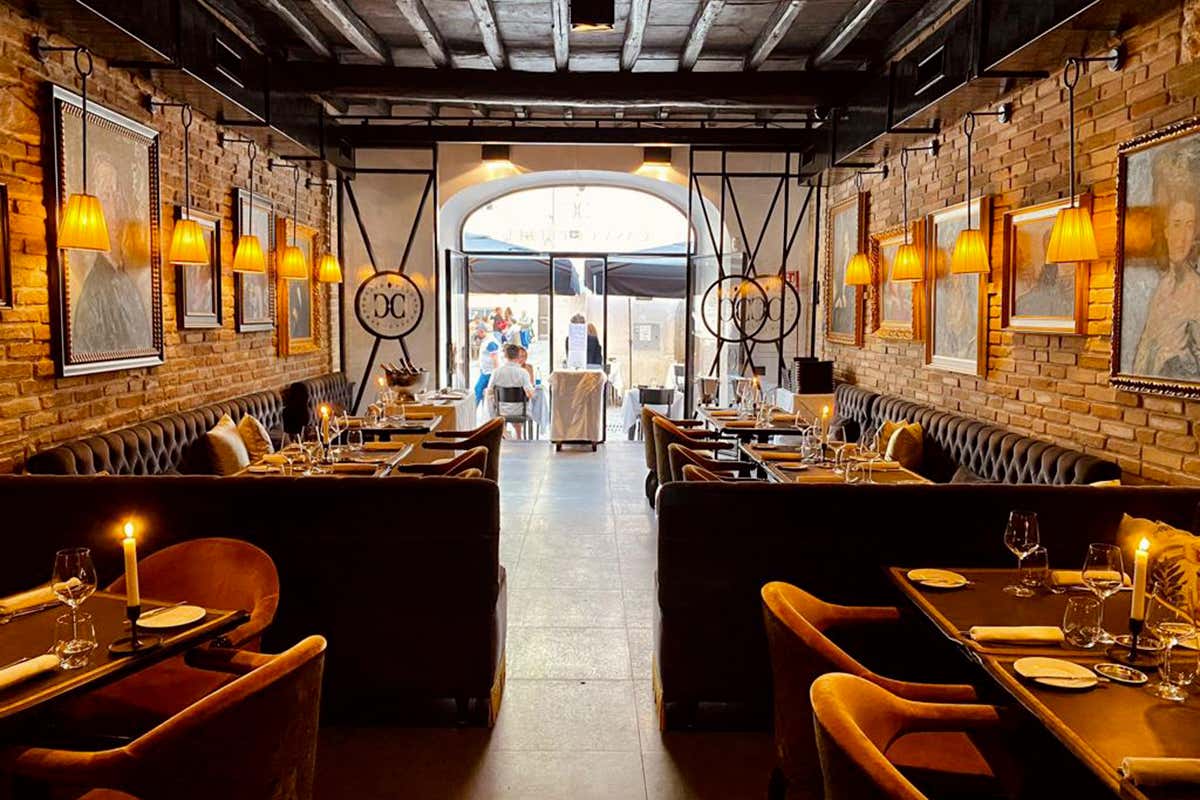 L'interno di Casa Coppelle realizzato dall'interior designer Jacques Garcia L'anima francese di Rachele Guenot dietro al successo di Casa Coppelle L'interno di Casa Coppelle realizzato dall'interior designer Jacques Garcia L'anima francese di Rachele Guenot dietro al successo di Casa Coppelle