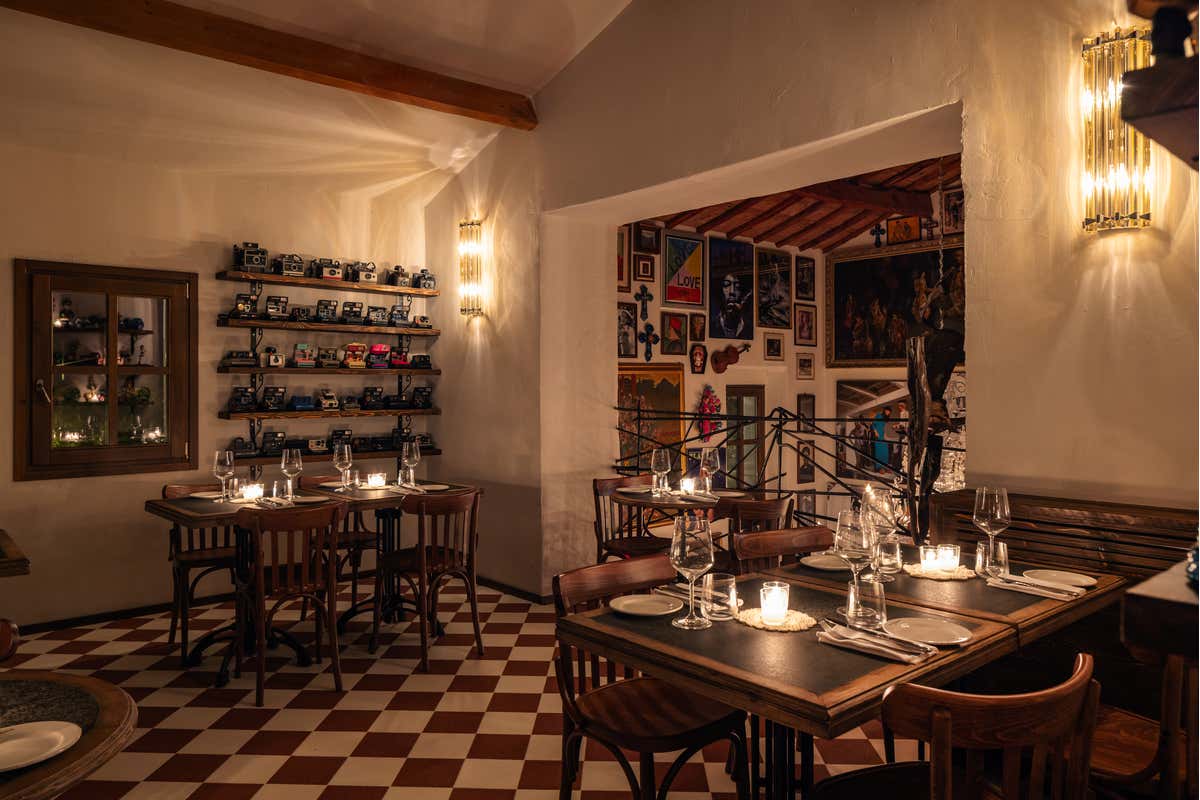 Dimentica i soliti ristoranti: in Gallura c’è un luogo che sembra uscito da un film Dimentica i soliti ristoranti: in Gallura c’è un luogo che sembra uscito da un film