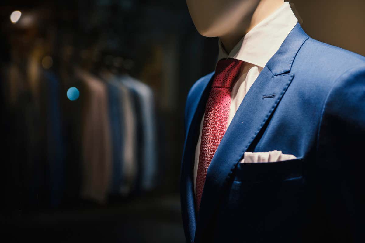 Dal concept al capo, la strategia sartoriale che veste cucine, sale e hotellerie