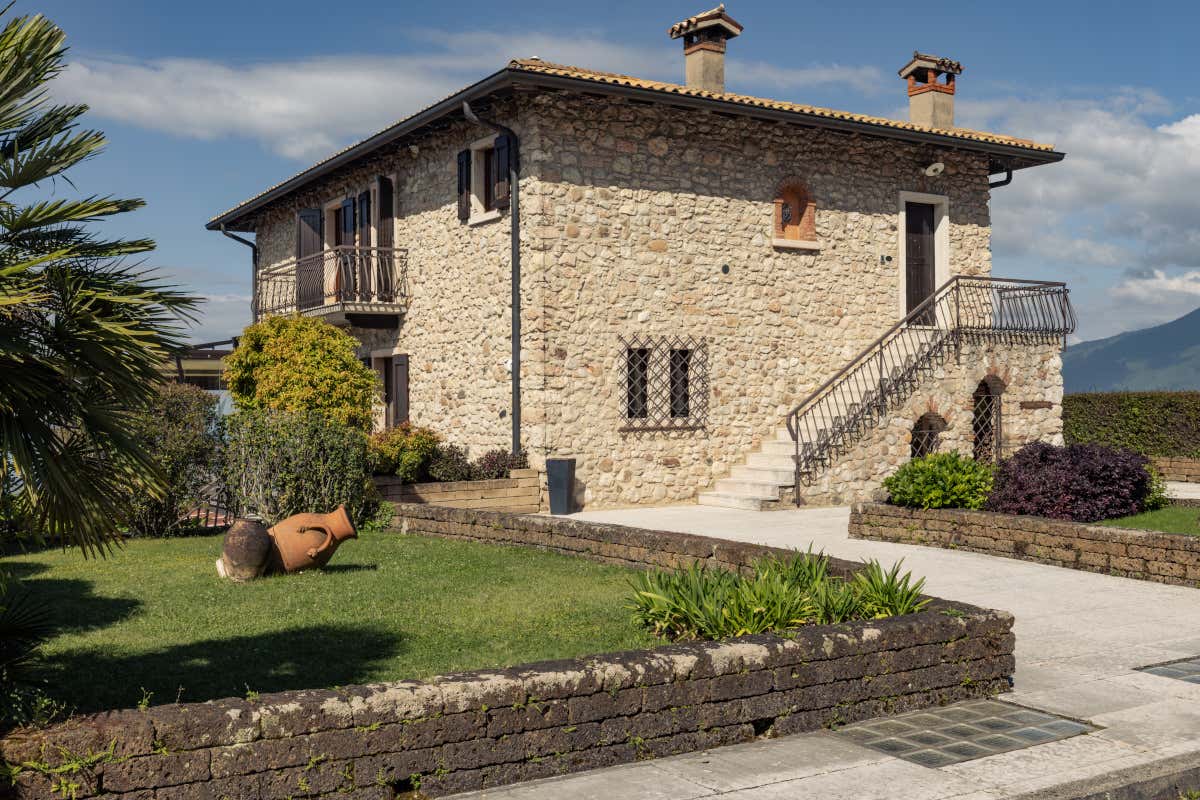 Casa degli Spiriti, tra osteria e fine dining: i fratelli Chignola guidano sala e cucina Casa degli Spiriti, tra osteria e fine dining: i fratelli Chignola guidano sala e cucina