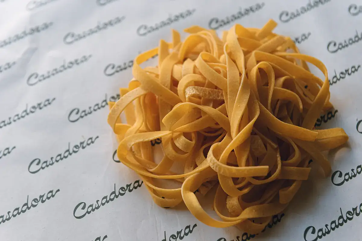 Pasta fresca di Casadora Casadora apre a Roma le porte del suo laboratorio di pasta fresca con cucina