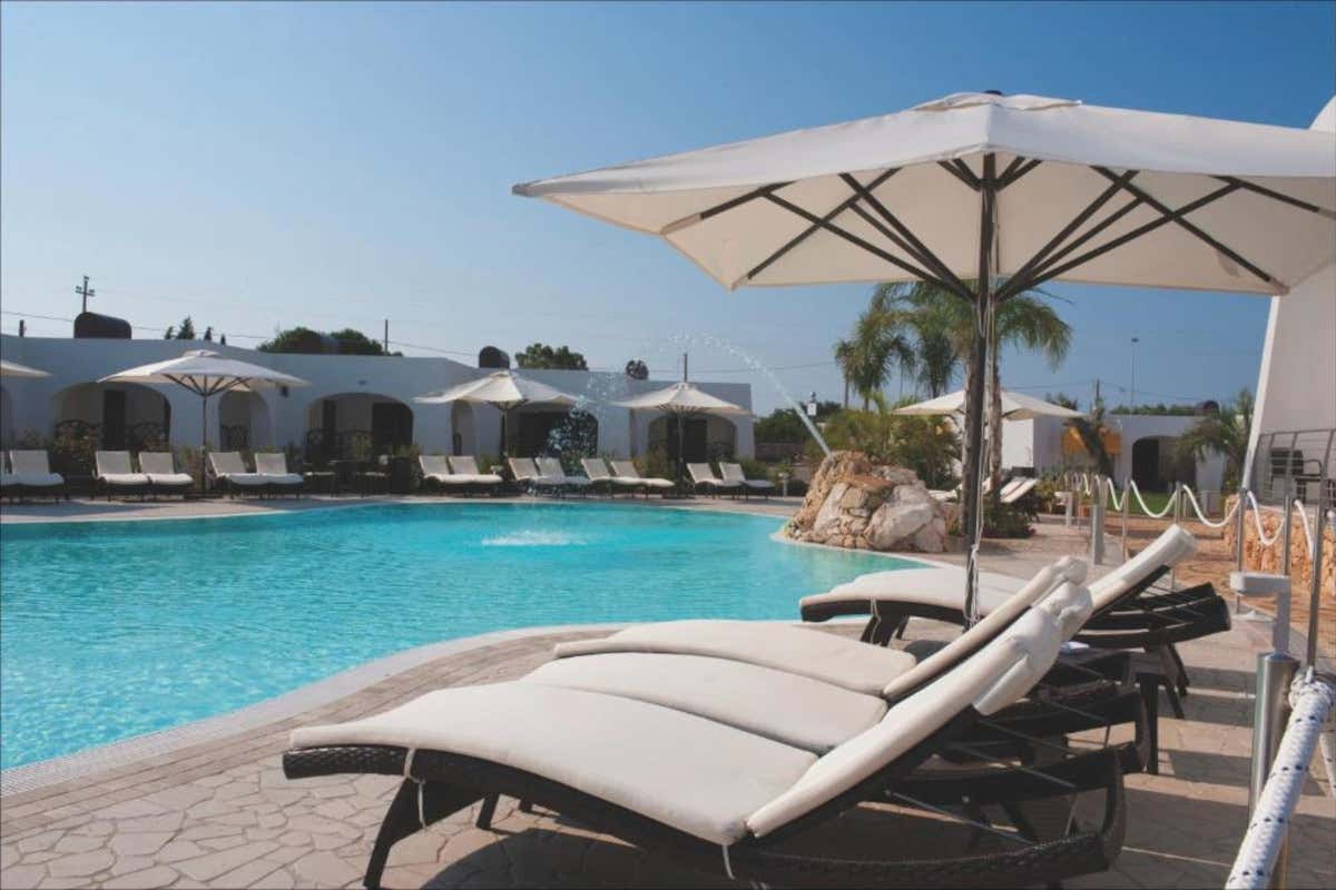 La piscina de La Casarana Wellness Eco Resort