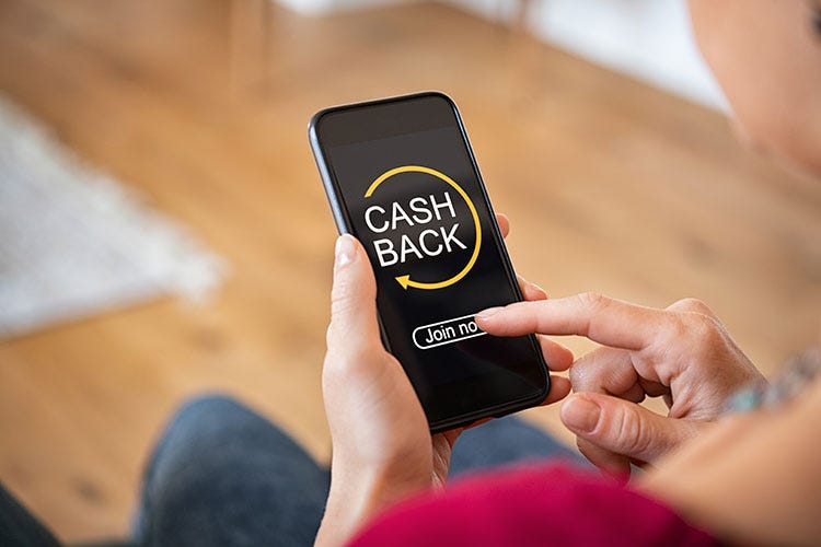 Introdotto l'8 dicembre 2020 il cashback potrebbe avere i giorni contati - Ristoranti e commercio in difficoltà Per gli aiuti i soldi del cashback?