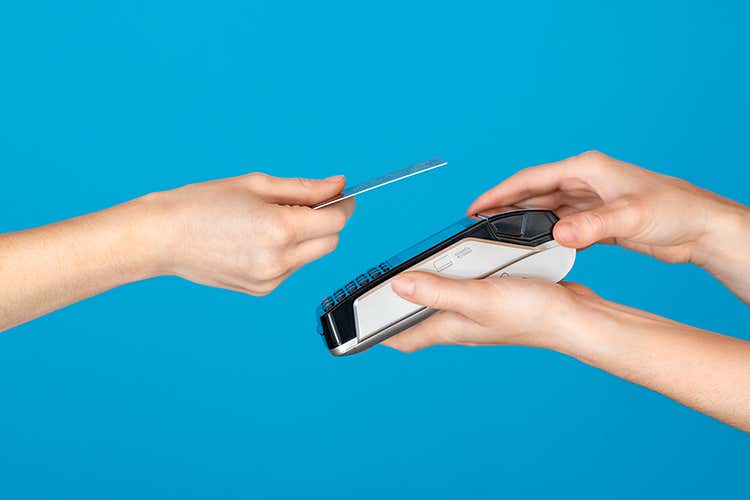 Cashless, l'Italia migliora - Cashless, l'Italia migliora -