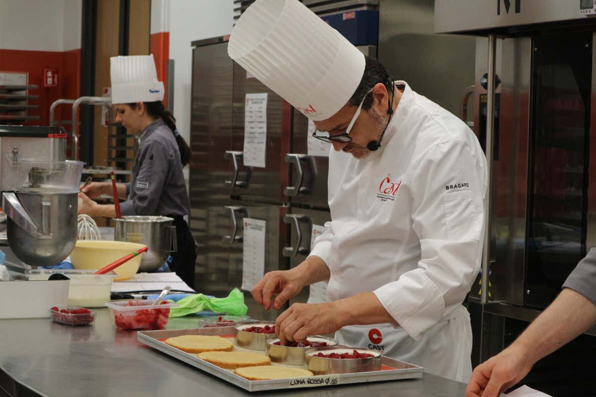 Dal laboratorio allo scaffale, la biscotteria professionale di Stefano Laghi Dal laboratorio allo scaffale, la biscotteria professionale di Stefano Laghi