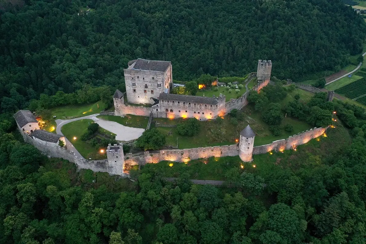 Castel Pergine Due giovani cuochi per il rilancio di Castel Pergine