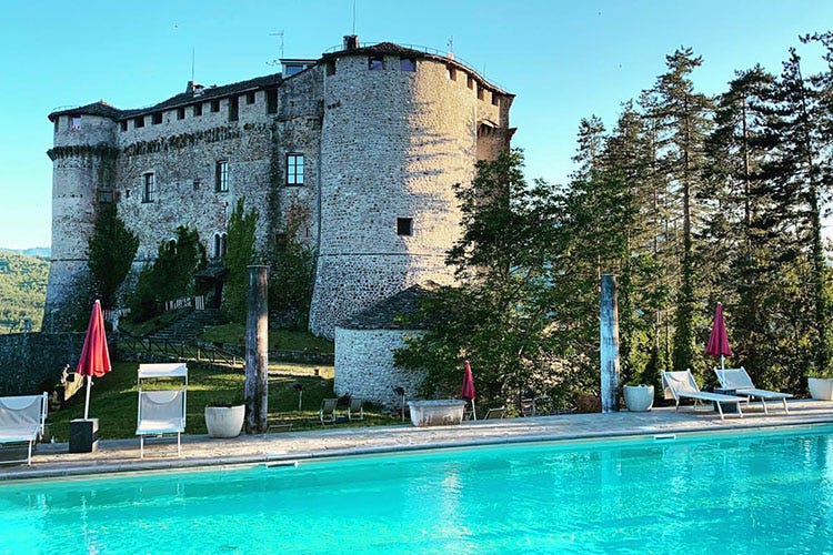 Il Castello di Compiano si trova sull’Appennino Parmense. Fonte: Facebook Smart working con vista? In Emilia-Romagna per tutti gusti