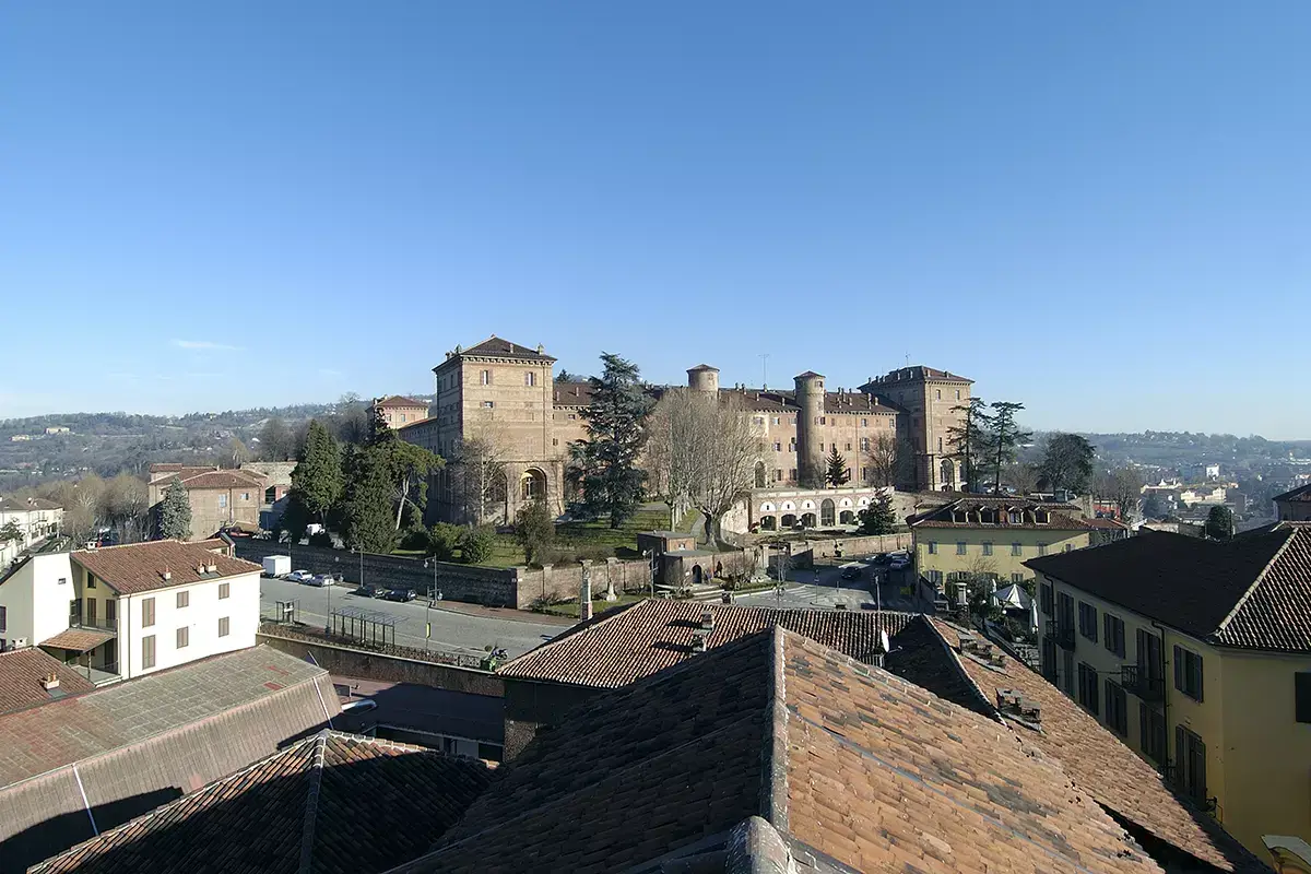 Castello di Moncalieri Pasqua in van? Direzione Piemonte!
