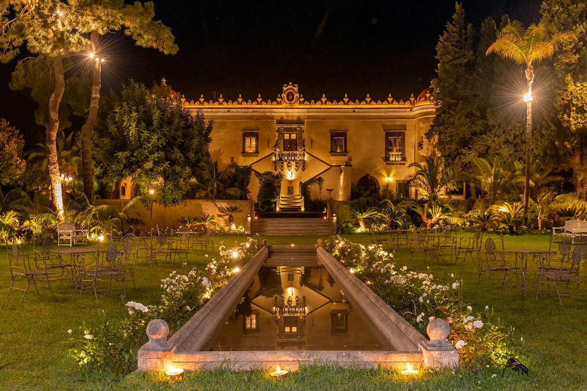 Un castello barocco dove si beve vino nel palmento storico più grande dell’Etna Un castello barocco dove si beve vino nel palmento storico più grande dell’Etna