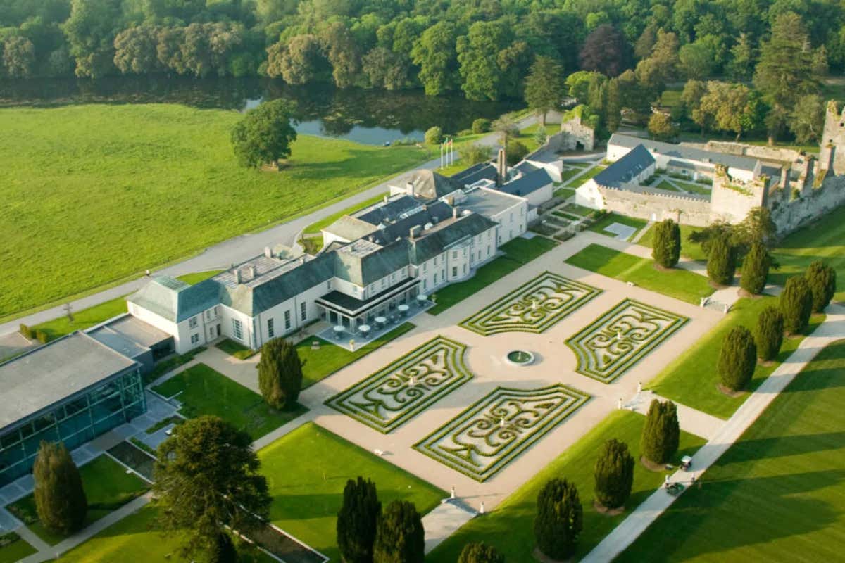 Alla scoperta dell'Irlanda fra tradizioni, buon cibo e soggiorni lussuosi