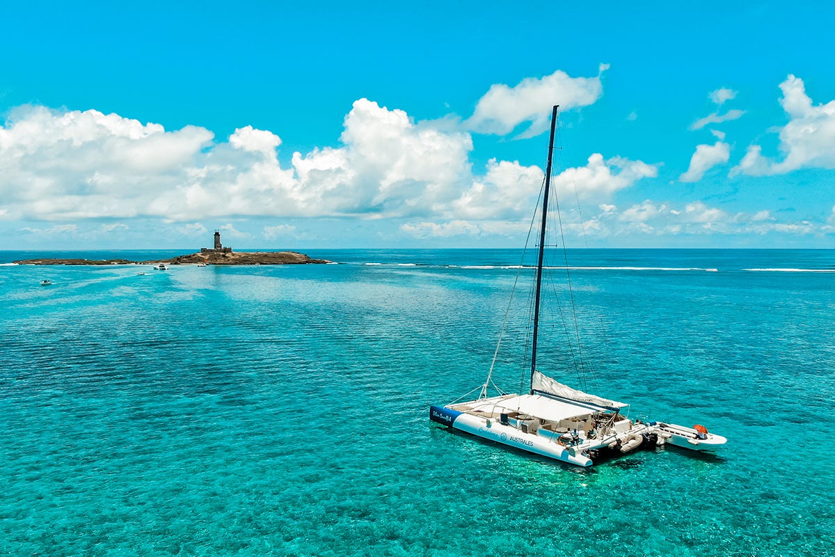 Escursioni in catamarano Cosa fare in paradiso? Alla scoperta di Mauritius, dove oltre la spiaggia c’è di più