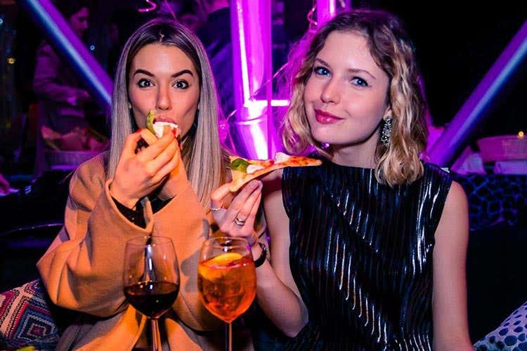 La pizza ha debuttato nel menu di Just Cavalli - Il Just Cavalli punta sulla cucina In carta il sushi e la pizza gourmet