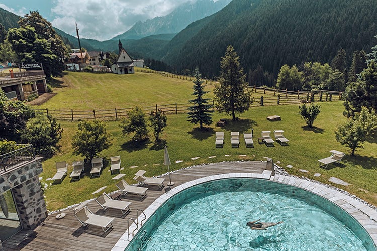 Il Romantik Hotel Post Cavallino Bianco. Foto: Irene Ferri Un lago, una decappottabile e di più Ecco la vacanza d'acqua dolce
