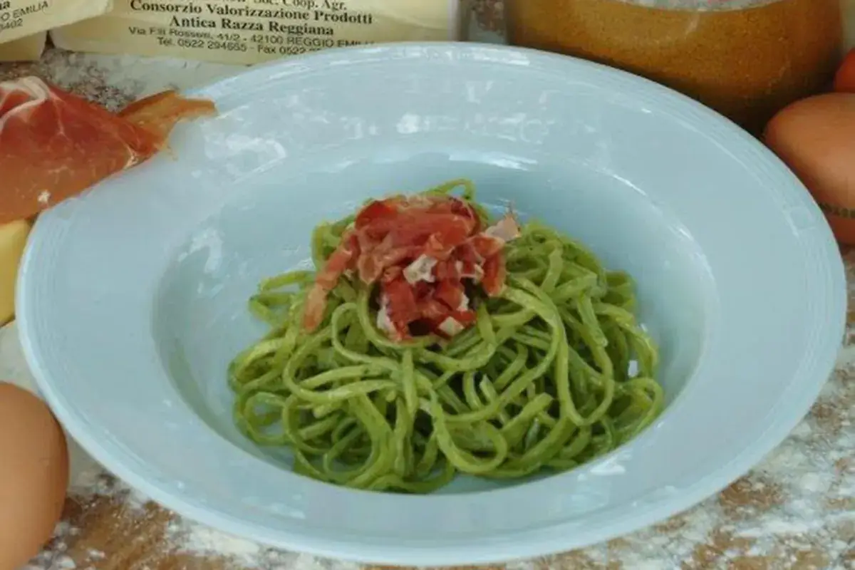 Tagliolini al burro delle vacche rosse e culatello (Al Cavallino Bianco a Polesine Zibello - Pr) I Ristoranti del Buon Ricordo accolgono 7 new entry per il 2022