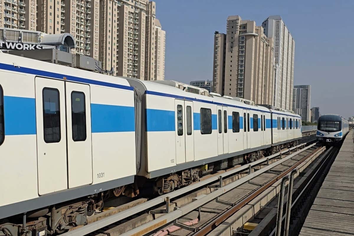 La metropolitana di Delhi: nelle ore di punta il vagone riservato alle donne può essere una salvezza