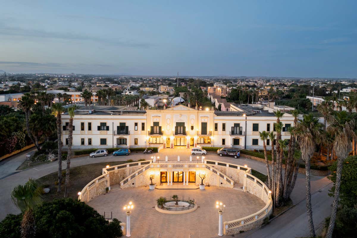 Delfino Beach Hotel a Marsala (Tp) CDSHotels: tre nuovi hotel sul mare in Sicilia e Calabria aprono nel 2026