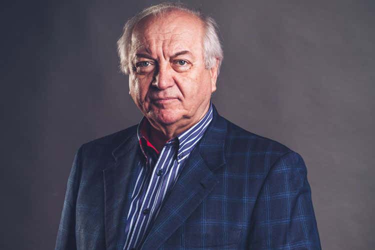 Alfeo Martini - Il mosto si fa vino, poi memoria Scrittori e artisti si raccontano Alfeo Martini - Il mosto si fa vino, poi memoria Scrittori e artisti si raccontano