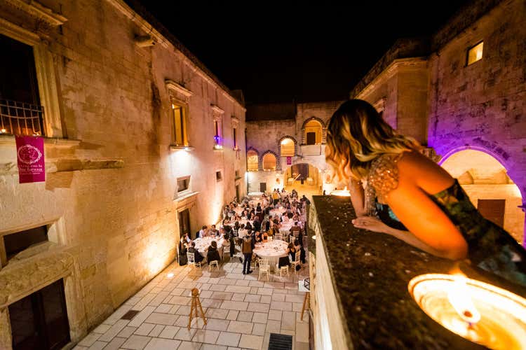 La rievocazione storica nel castello (A Cena con la Duchessa La storia si racconta a tavola)