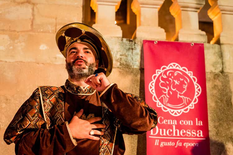 Un'edizione passata della Cena con Duchessa (A Cena con la Duchessa La storia si racconta a tavola)
