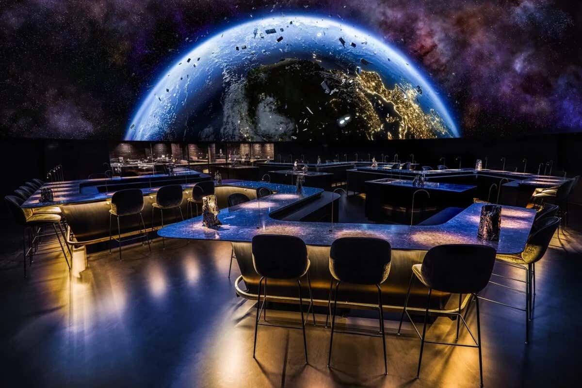 “Houston, we have a dinner”: la cena spaziale di Rasmus Munk “Houston, we have a dinner”: la cena spaziale di Rasmus Munk