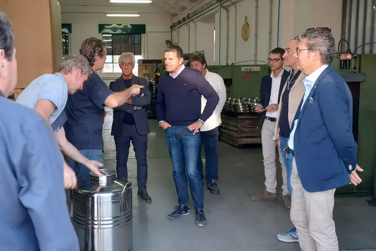 In visita presso un'azienda Centinaio: &laquo;Rilanceremo il turismo con i voucher&raquo;. Manca il&nbsp; personale? &laquo;Basta reddito di cittadinanza&raquo;