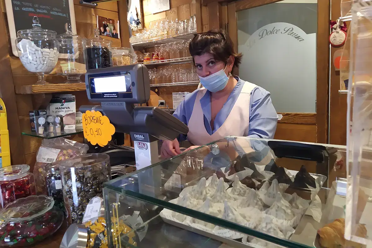 Pasticceria Dolce Pausa In Val Trompia rinascono i cerchietti, biscotti che sanno di montagna