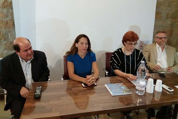Lucio Fumagalli, Vanessa Frazier, Paola Sarcina ed Enrico Molinaro (Cerealia al via a Roma Festa dell’interscambio culturale) Lucio Fumagalli, Vanessa Frazier, Paola Sarcina ed Enrico Molinaro (Cerealia al via a Roma Festa dell’interscambio culturale)