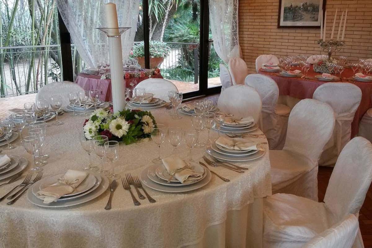 Salone di Villa Ceri Soggiorno a Ceri, borgo ricco di storia nella terra degli etruschi