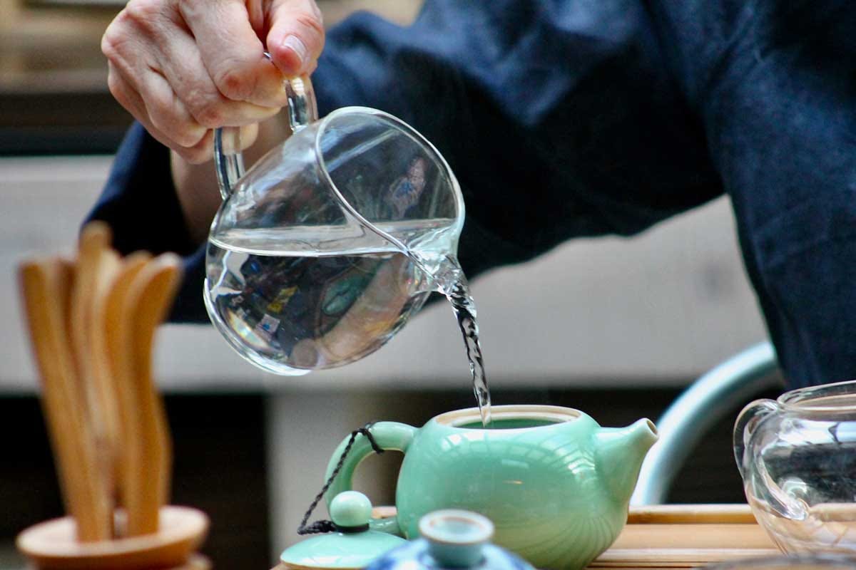 Anche l'acqua fa la sua parte Come preparare un tè a regola d'arte? A Venezia nasce l'Accademia per imparare