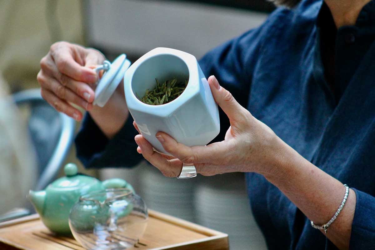 La scelta del tè Come preparare un tè a regola d'arte? A Venezia nasce l'Accademia per imparare