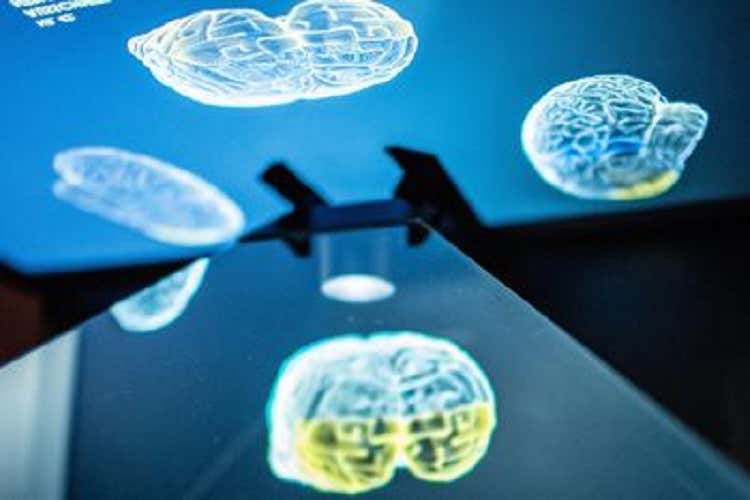 Coronavirus e perdita dell'olfatto, l'ipotesi &egrave; che colpisca il cervello