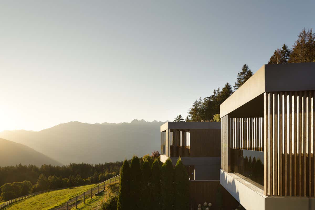 Fuga d’autunno in Alto Adige: l’ospitalità a 5 stelle dell’Hotel Chalet Mirabell Fuga d’autunno in Alto Adige: l’ospitalità a 5 stelle dell’Hotel Chalet Mirabell