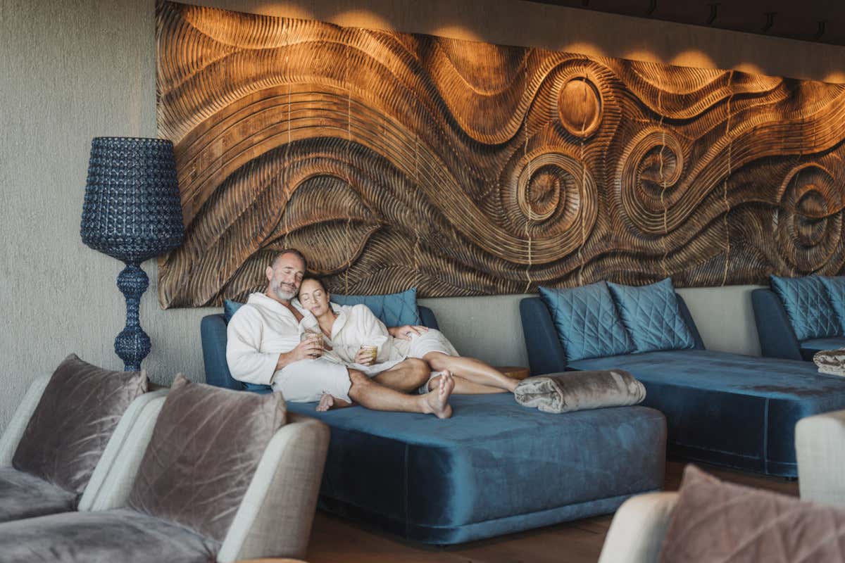 Fuga d’autunno in Alto Adige: l’ospitalità a 5 stelle dell’Hotel Chalet Mirabell