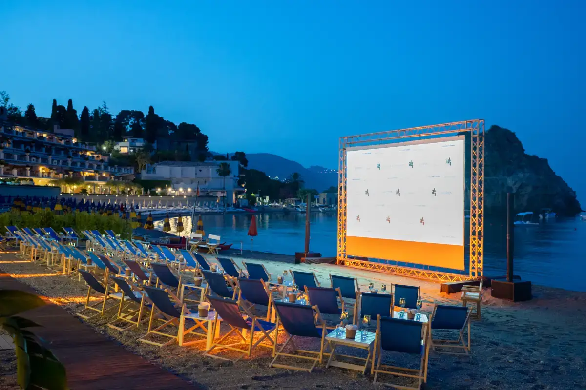 Villa Sant&rsquo;Andrea, torna a Taormina
