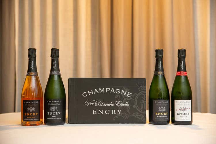 (Champagne Encry, una grande serata con i piatti di successo firmati Giò) (Champagne Encry, una grande serata con i piatti di successo firmati Giò)